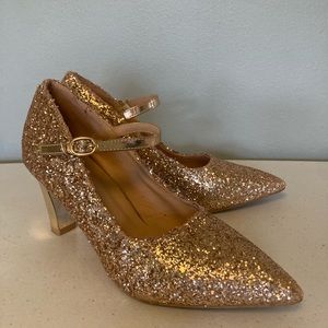 Shein Size 39 Gold Glitter heels